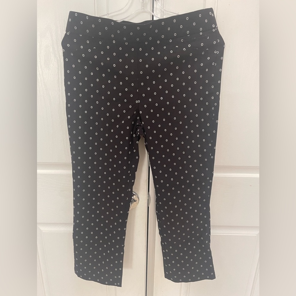 Anne Klein Pull On Womens Dress Pants. Size- 8